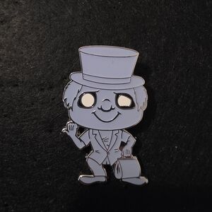 Disney Haunted Mansion Hitchhiking Ghost Pin